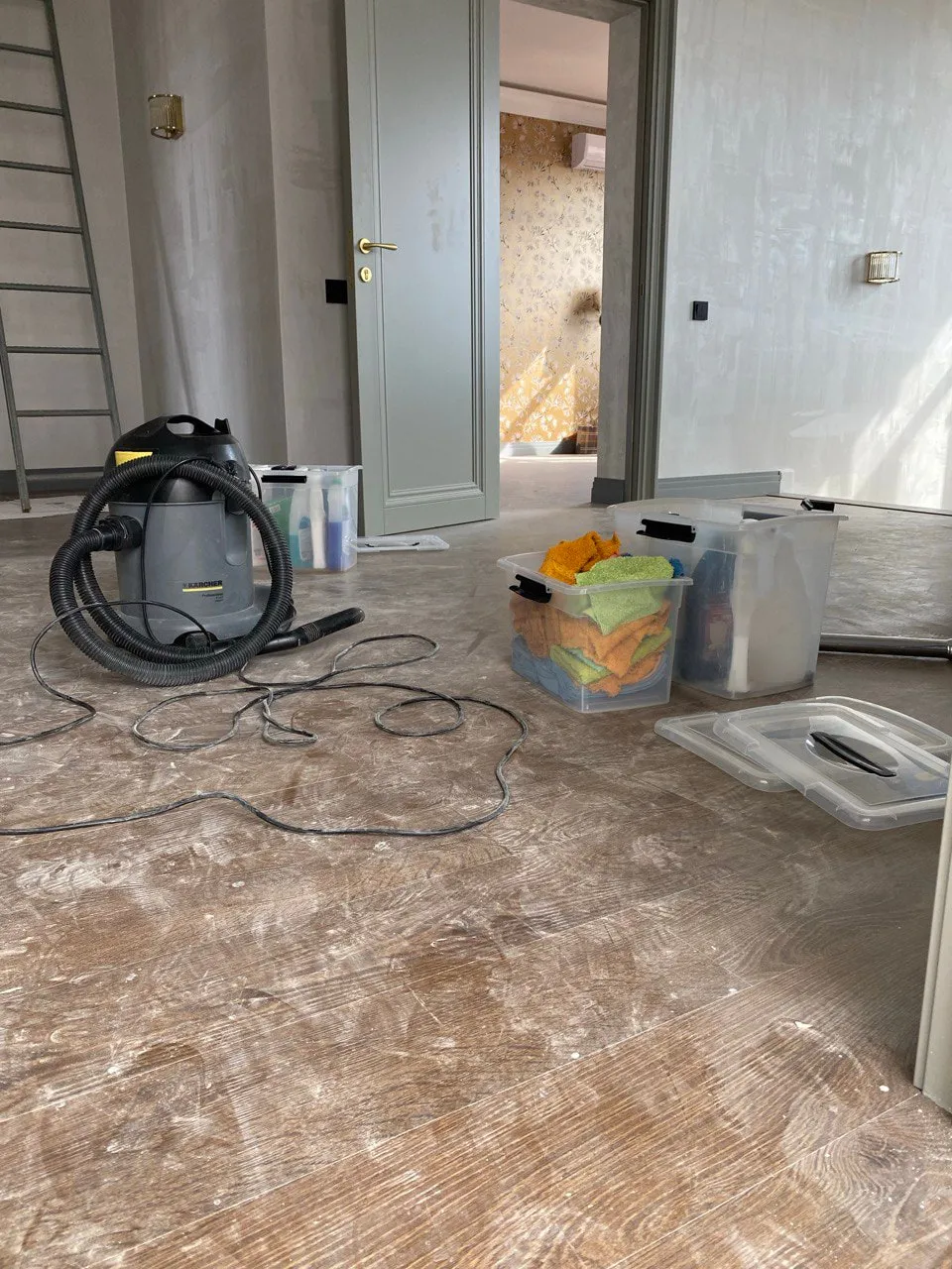 Пол после ремонта — до работы Premium cleaning, Махачкала